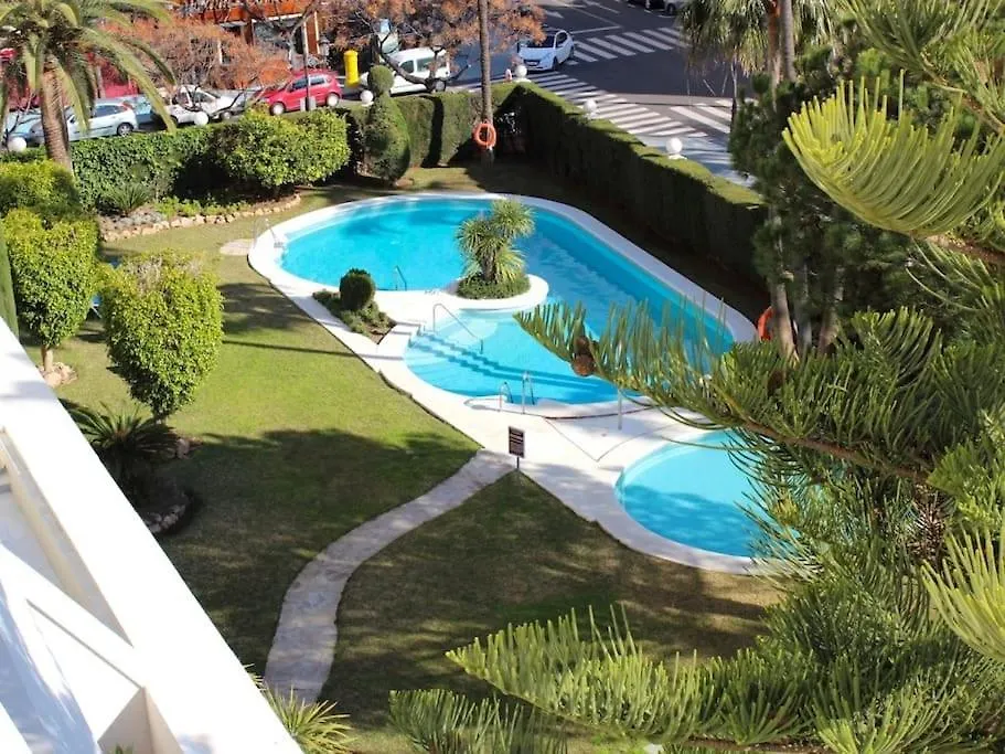 Sea View 2-Bedroom Apartment With Pool ماربيا 0*,  إسبانيا